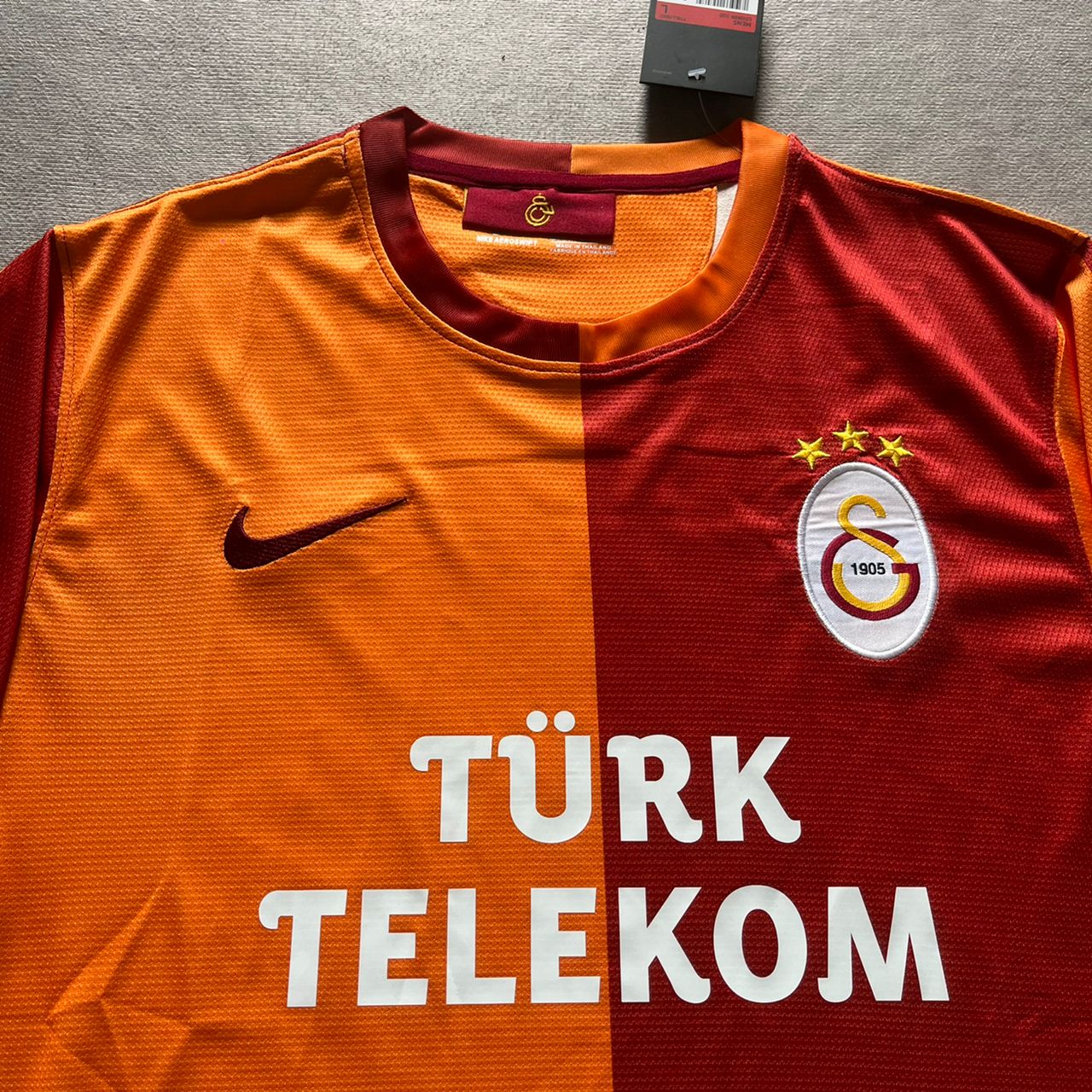 Wesley Sneijder 10 Galatasaray Retro 2013-2014 Formasi Home Football Jersey