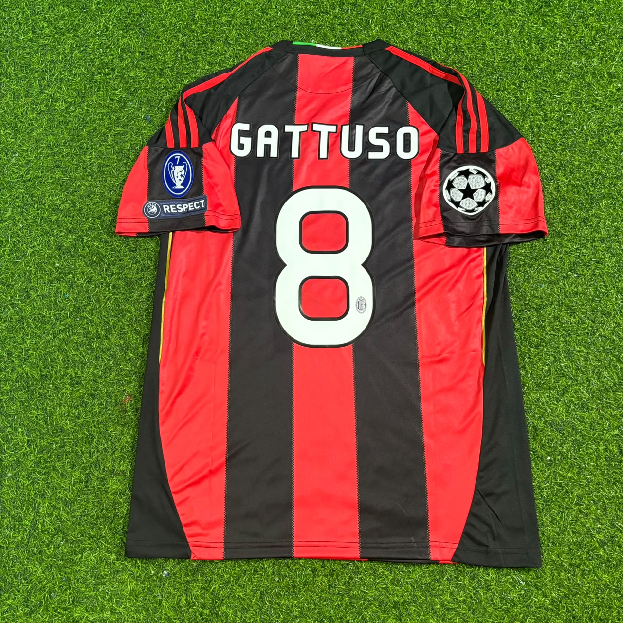 Gennaro Gattuso 8 - Milan 2010/2011 Home Retro Football Jersey