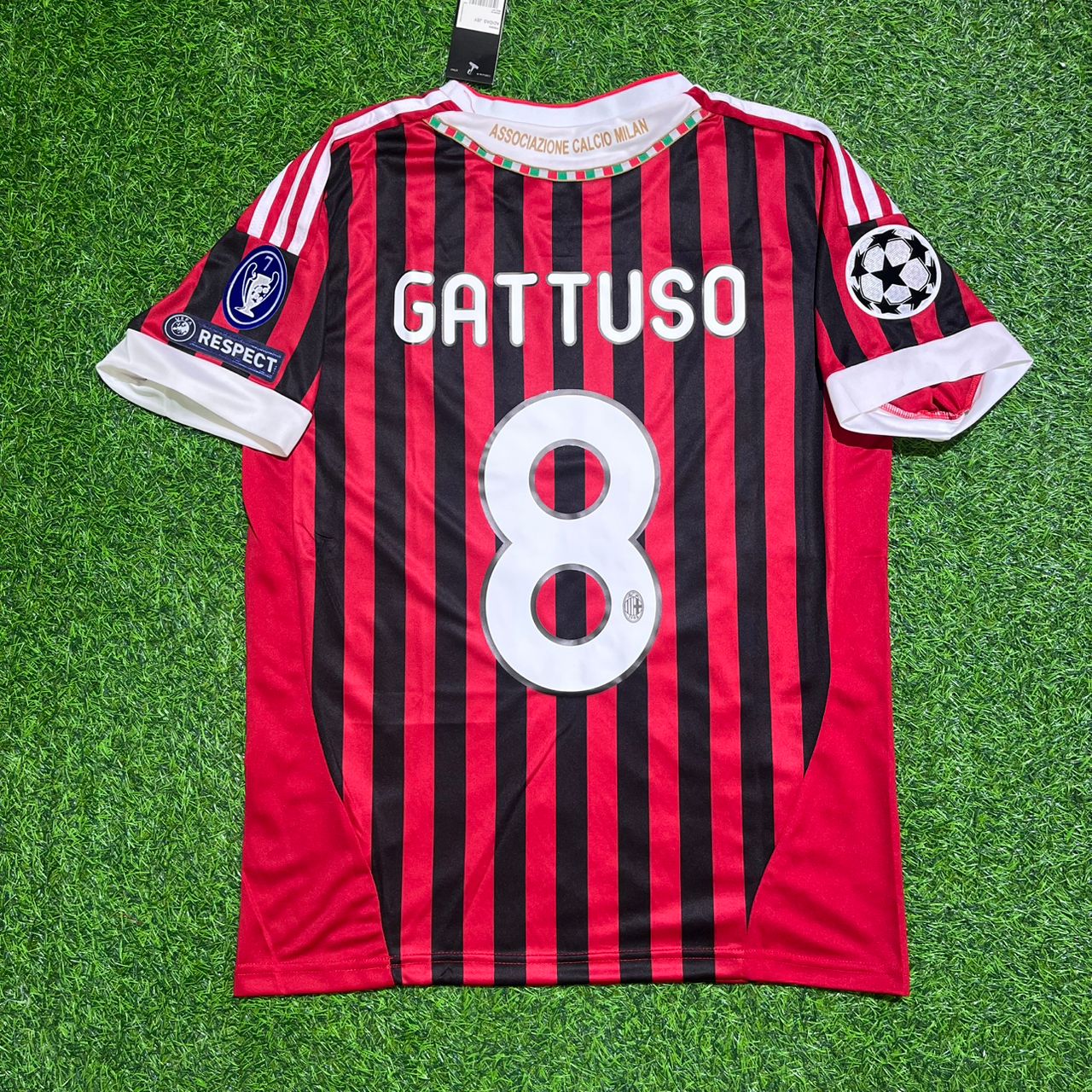Gennaro Gattuso 8 - AC Milan Home 2011/12 Retro Football Jersey Kit