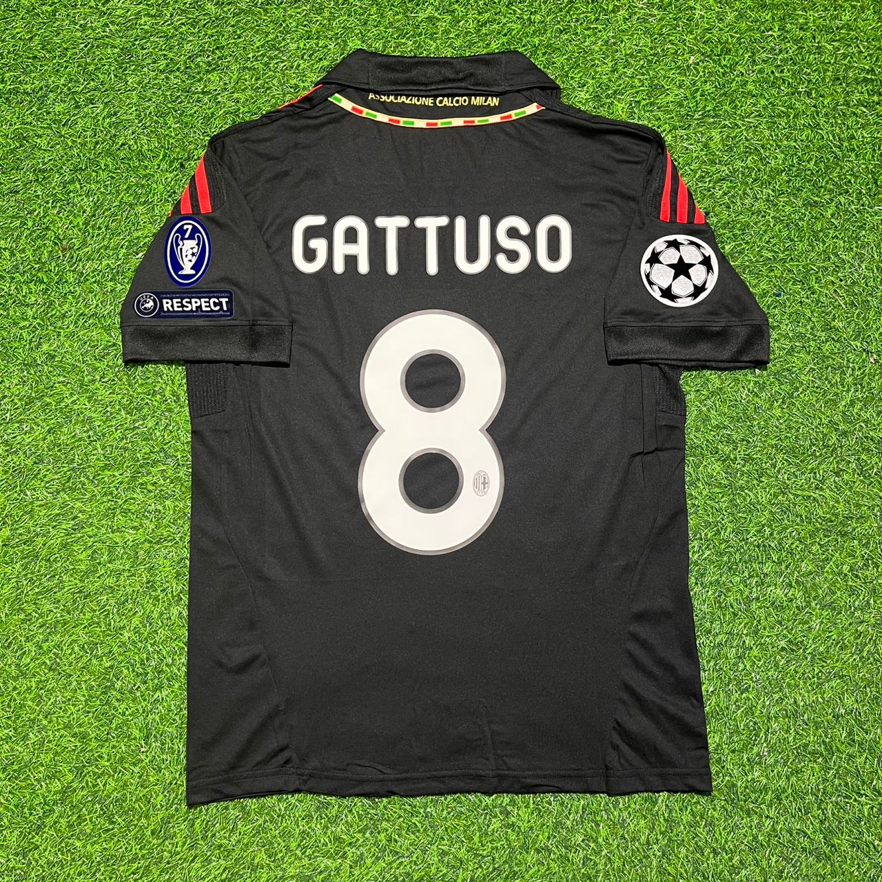 Gennaro Gattuso 8 - Milan Third Kit 2011/12 Retro Football Jersey Kit