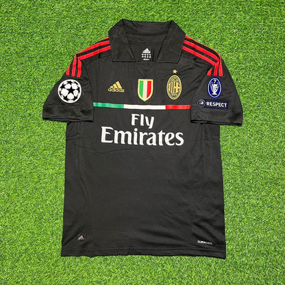 Gennaro Gattuso 8 - Milan Third Kit 2011/12 Retro Football Jersey Kit