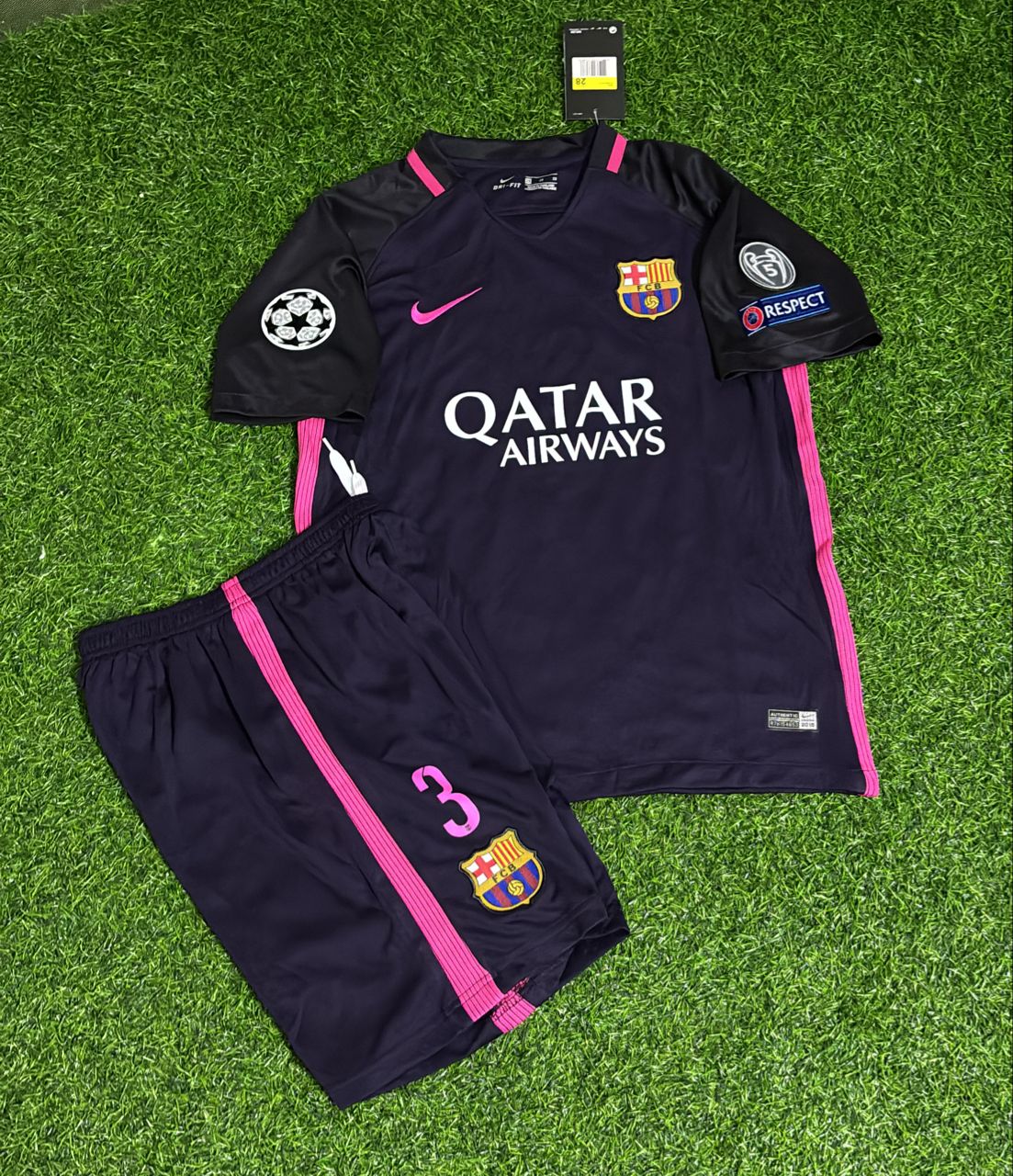 Barcelona Gerard Piqué 2014/15 Black Pink Kids Retro Football Jersey Kit
