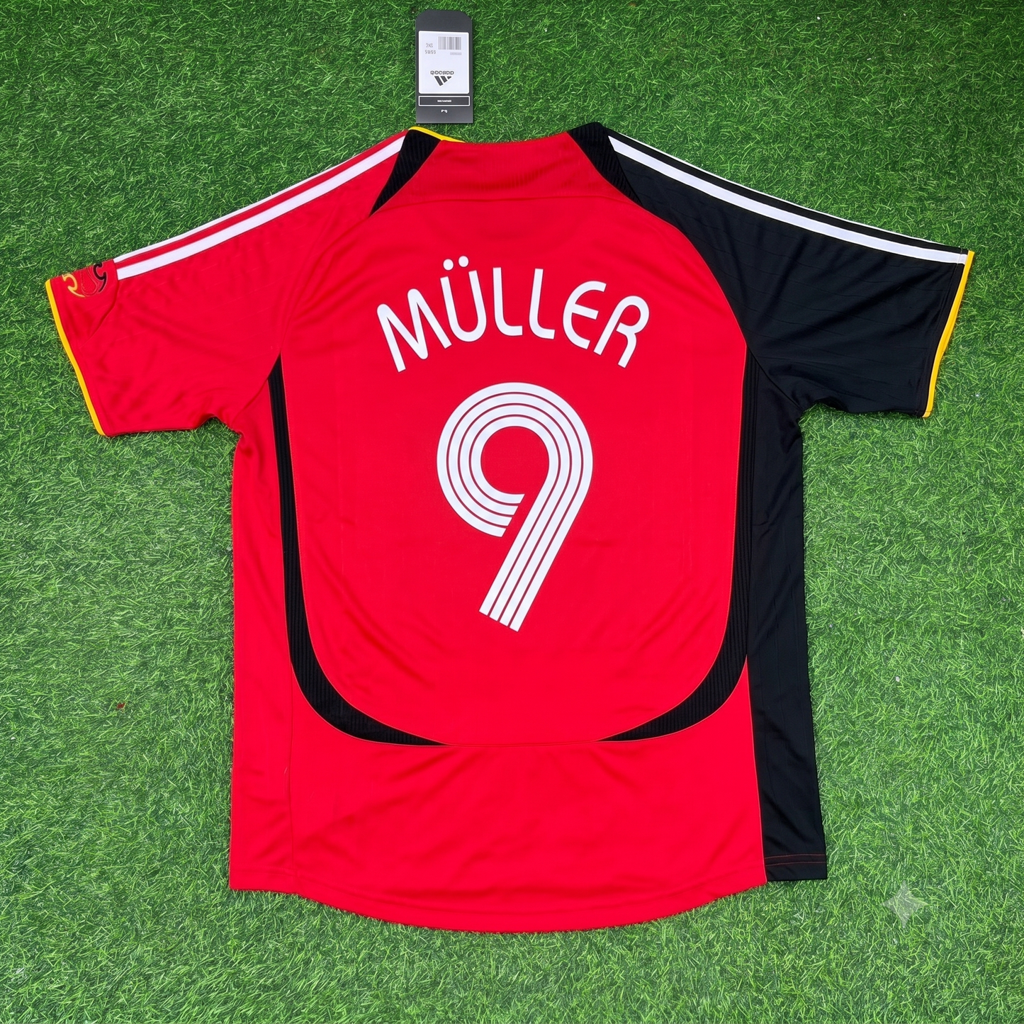 Gerd Müller Germany Red Black Retro Football Jersey Kit