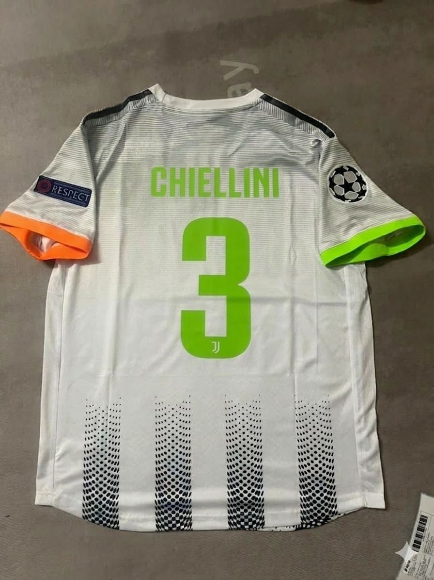 Giorgio Chiellini 3 Juventus 2019/20 Home Football Jersey Retro Kit