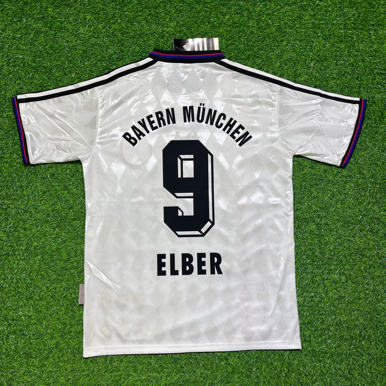 Giovane Elber Bayern München 1997 1998 Auswärts Weißes Retro Fußballtrikot
