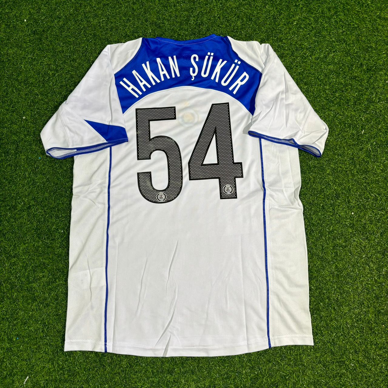 Hakan Sukur Inter Milan Retro White Football Jersey Kit