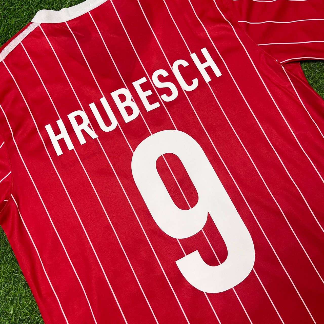 Horst Hrubesch Hamburger SV Rotes Heimtrikot Retro Fußballtrikot Jersey
