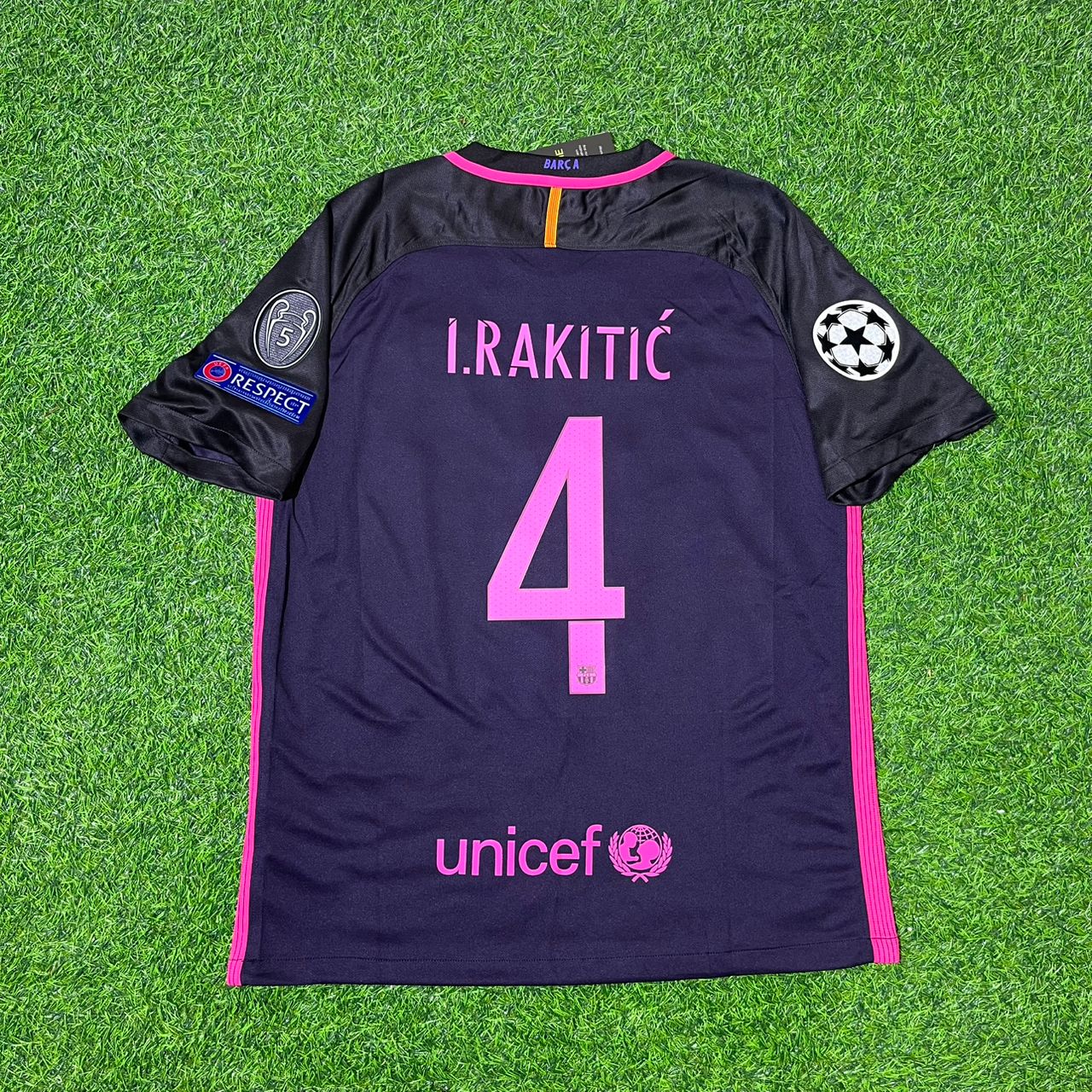 Ivan Rakitic 2014/15 Retro Black Pink Football Jersey Kit