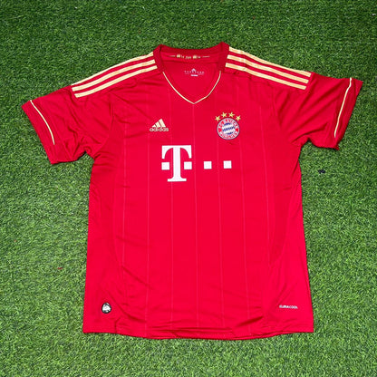 Ivica Olić #11 Bayern Munich 2011-2013 Football Jersey Kit