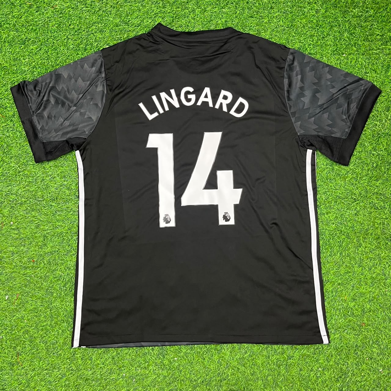 Jesse Lingard Manchester United 2017-2018 Black Retro Football Jersey Kit