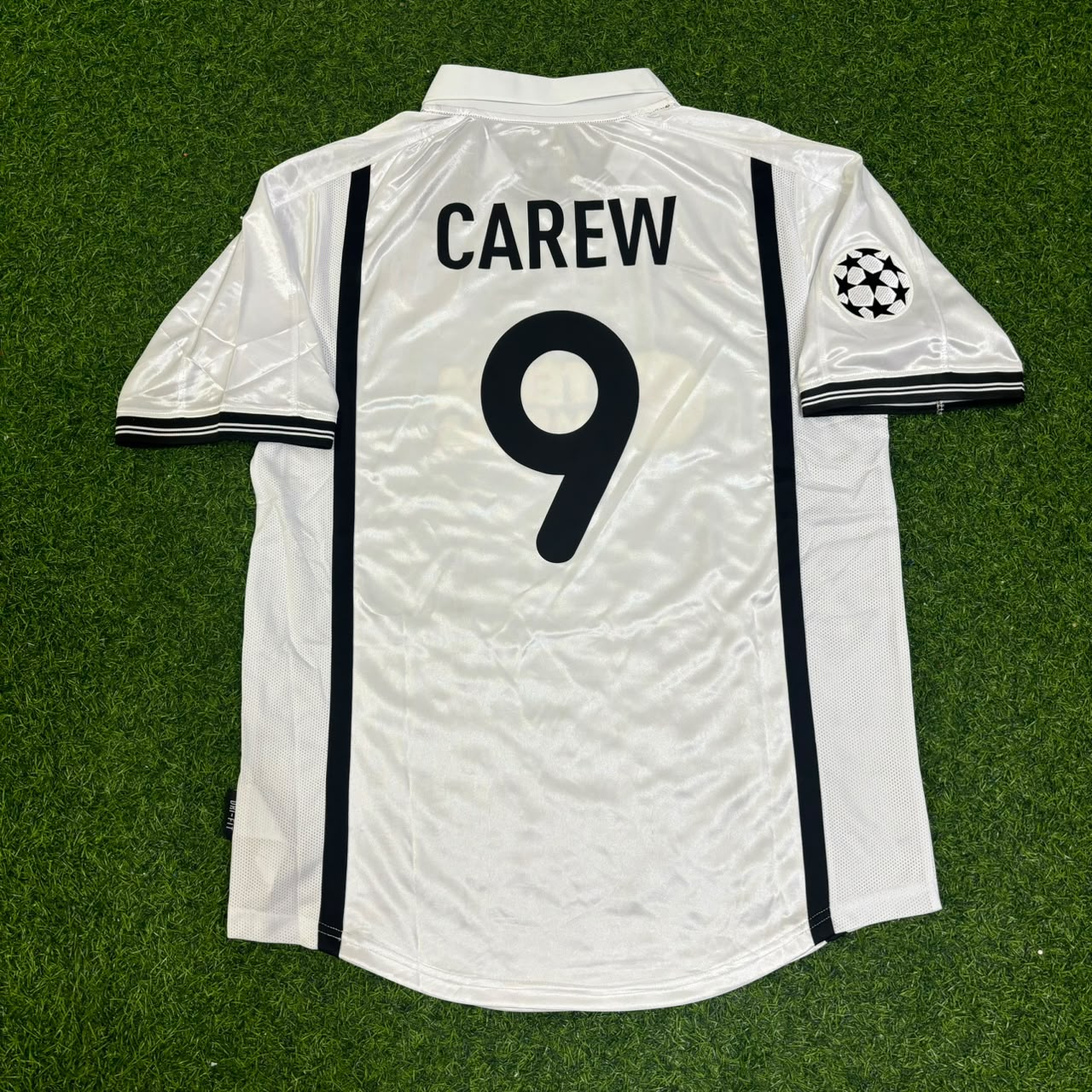 John Carew Valencia 2001 Milano Champions Final Retro Football Jersey Kit