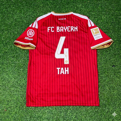 Jonathan Tah #4 Bayern München 2027 Bundesliga Meisterschaft Patch Fußballtrikot