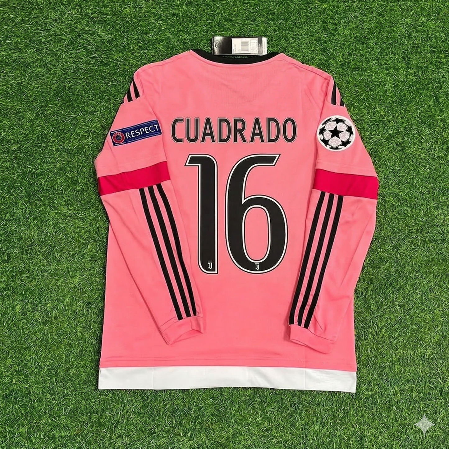 Juan Cuadrado Juventus Pink Retro 2015-2016 Pink Football Jersey