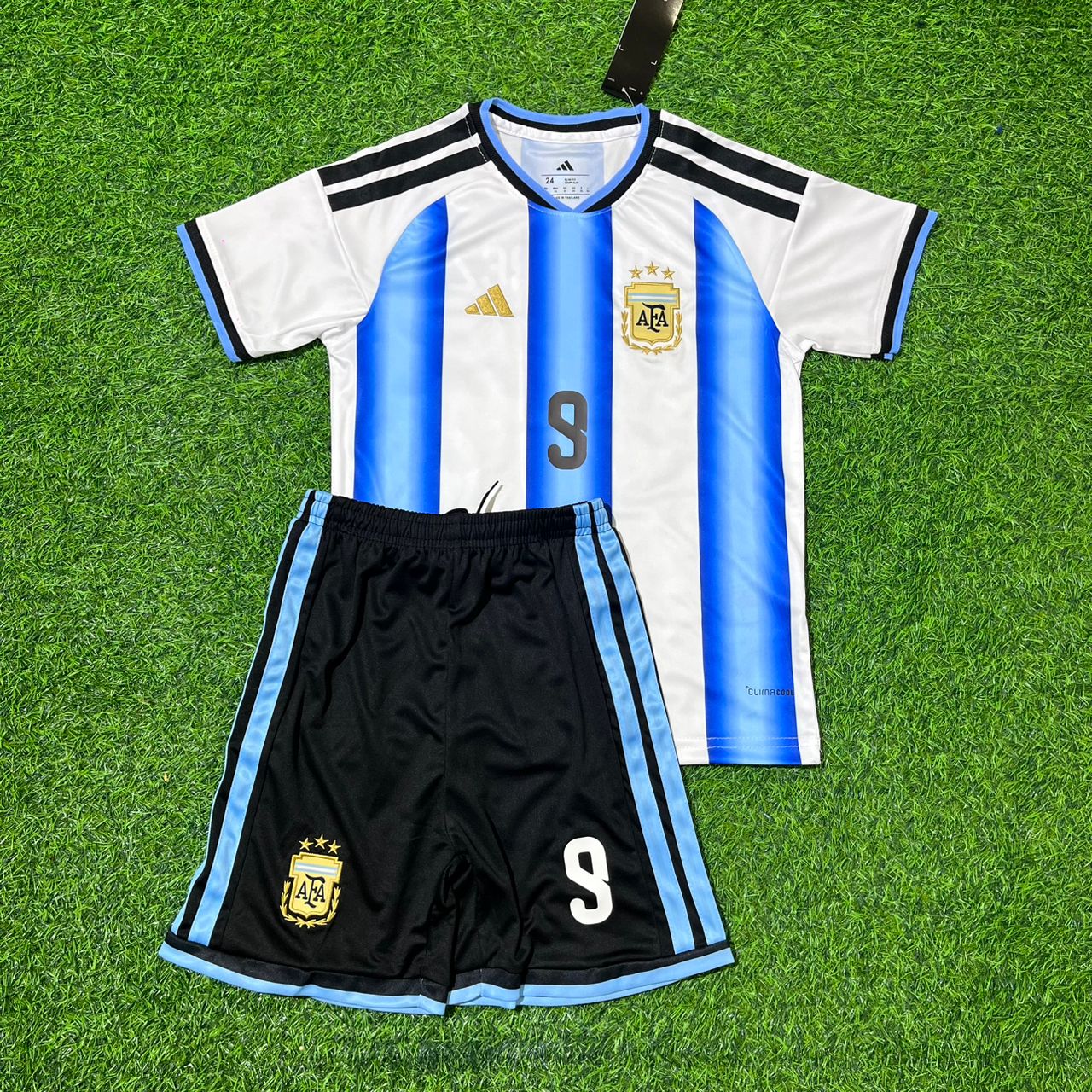 Julián Álvarez Argentina 2025/26 Kids Football Jersey Kit