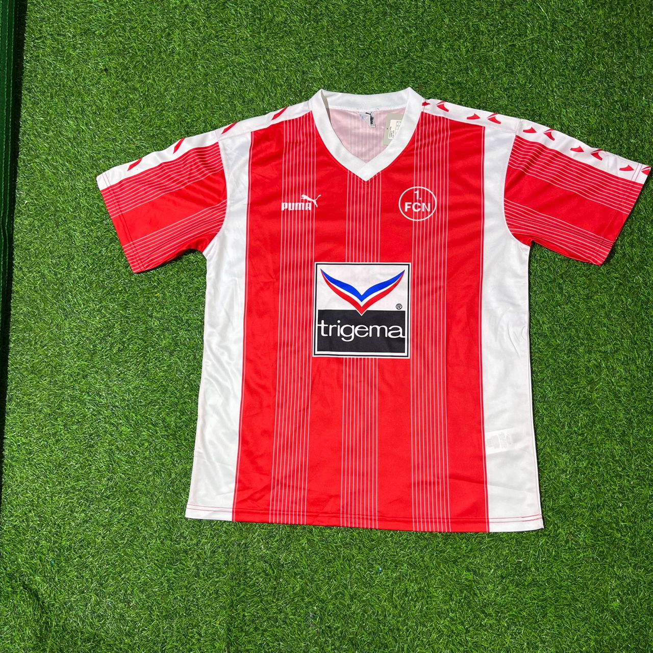 Javier Pinola 1. FC Nürnberg Heim Retro Fußballtrikot Jersey