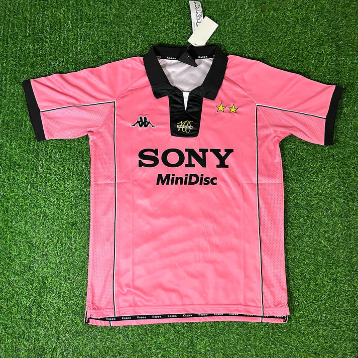 Juventus 1996-1998 Retro Pink Football Jersey Kit