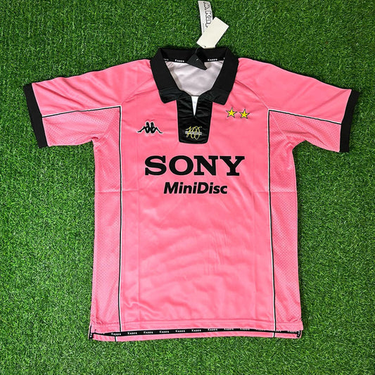 Juventus 1996-1998 Retro Pink Football Jersey Kit
