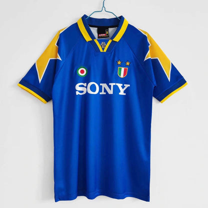 Juventus 2004 2005 Sony Sponsor Season Retro Football Jersey Kit