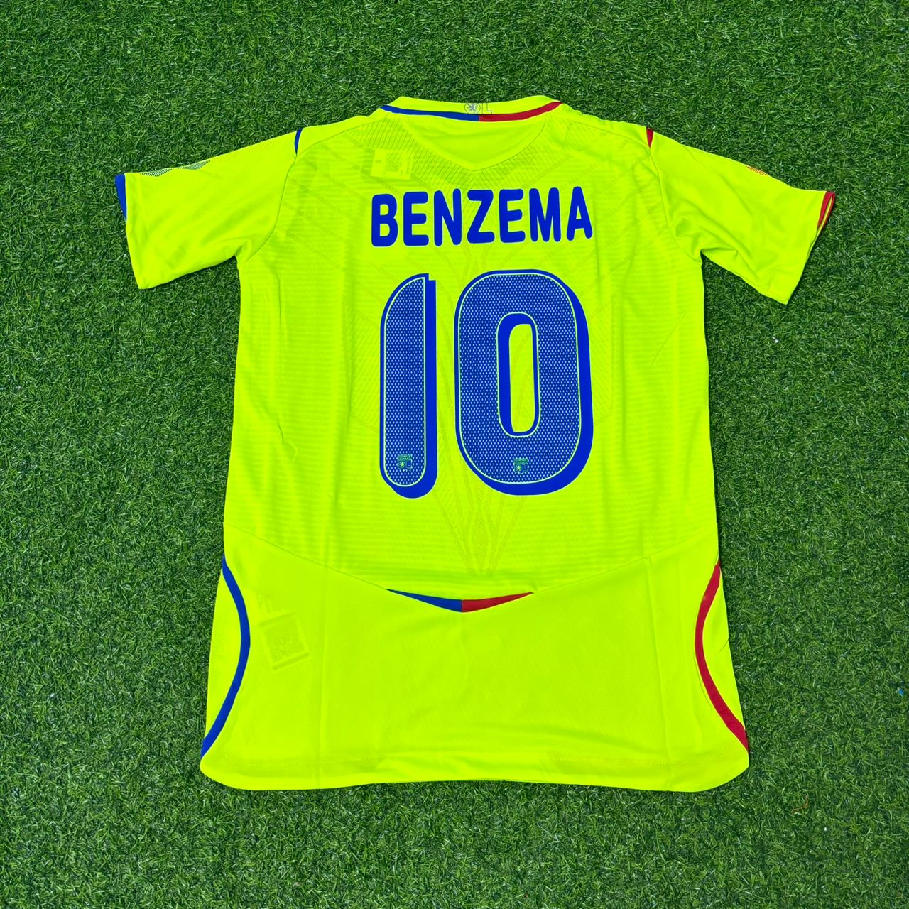 Karim Benzema Olympique Lyon 2008-2009 Yellow Green Football Jersey Kit
