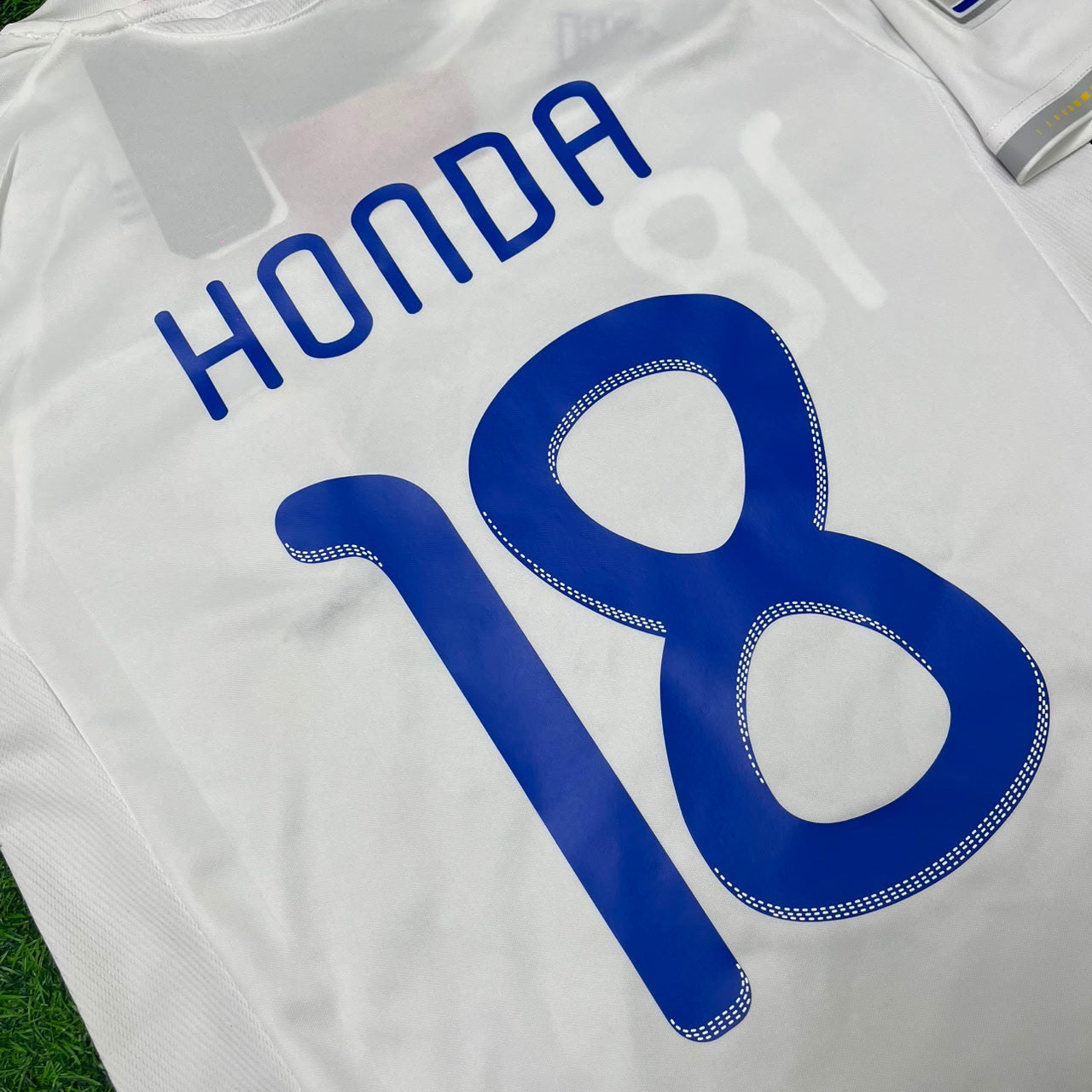 Japan World Cup 2010 Keisuke Honda White Retro Football Jersey