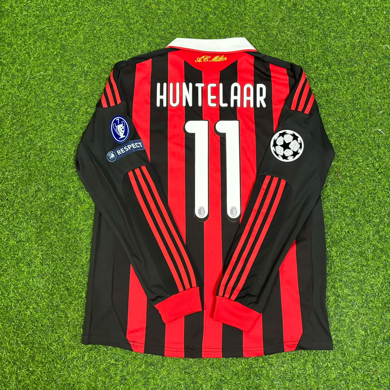 Klaas-Jan Huntelaar Milan 2009 2011 Retro Long Sleeve Football Jersey