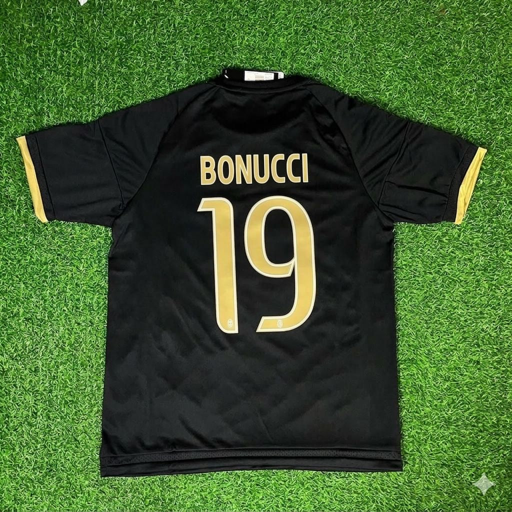 Leonardo Bonucci 19- Juventus Retro Black Football Jersey Kit