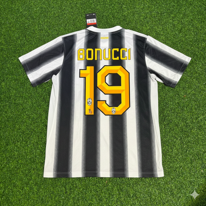 Leonardo Bonucci Juventus Home 2011 2012 Season Retro Football Jersey