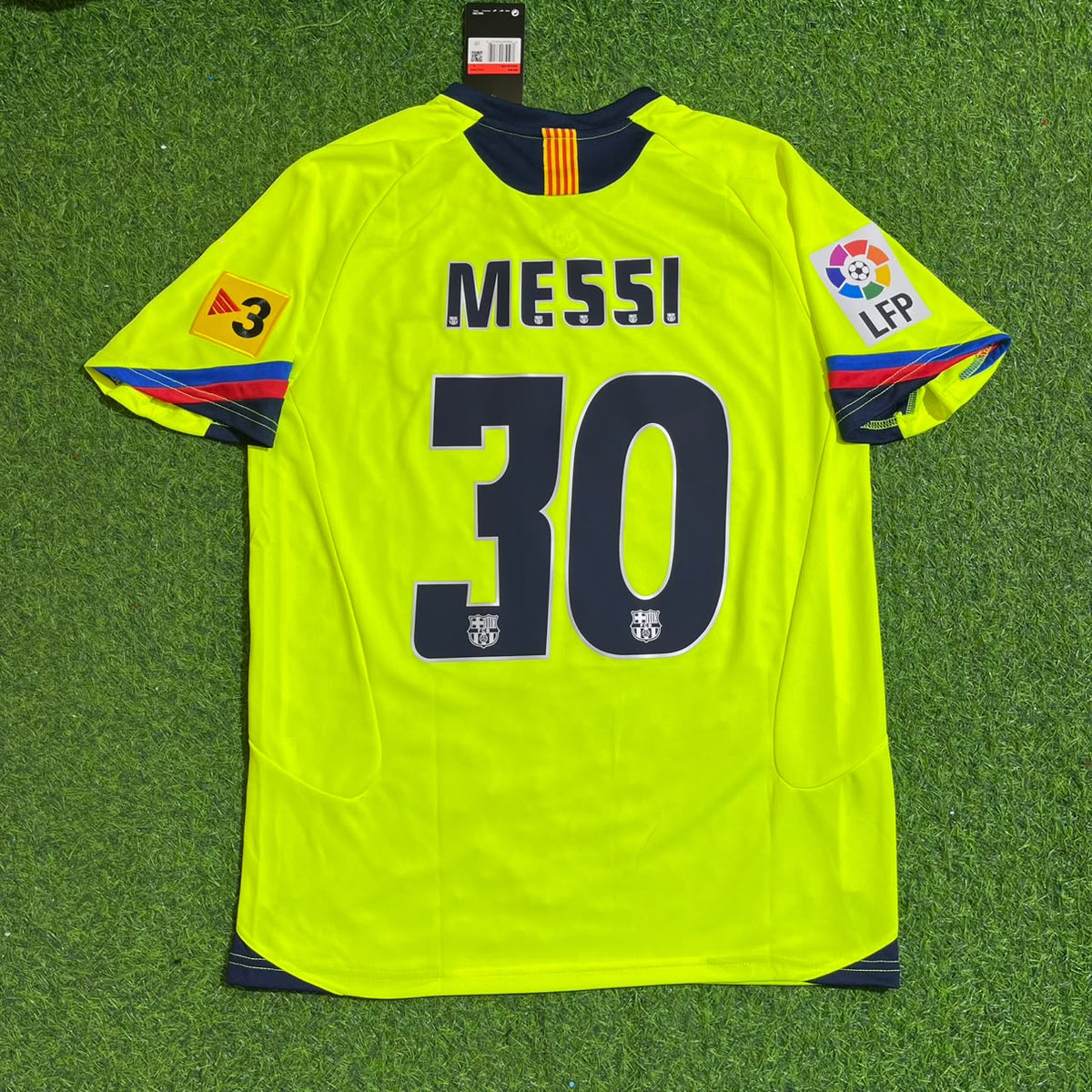 Lionel Messi #30 Barcelona 2005 2006 Retro Football Jersey Kit