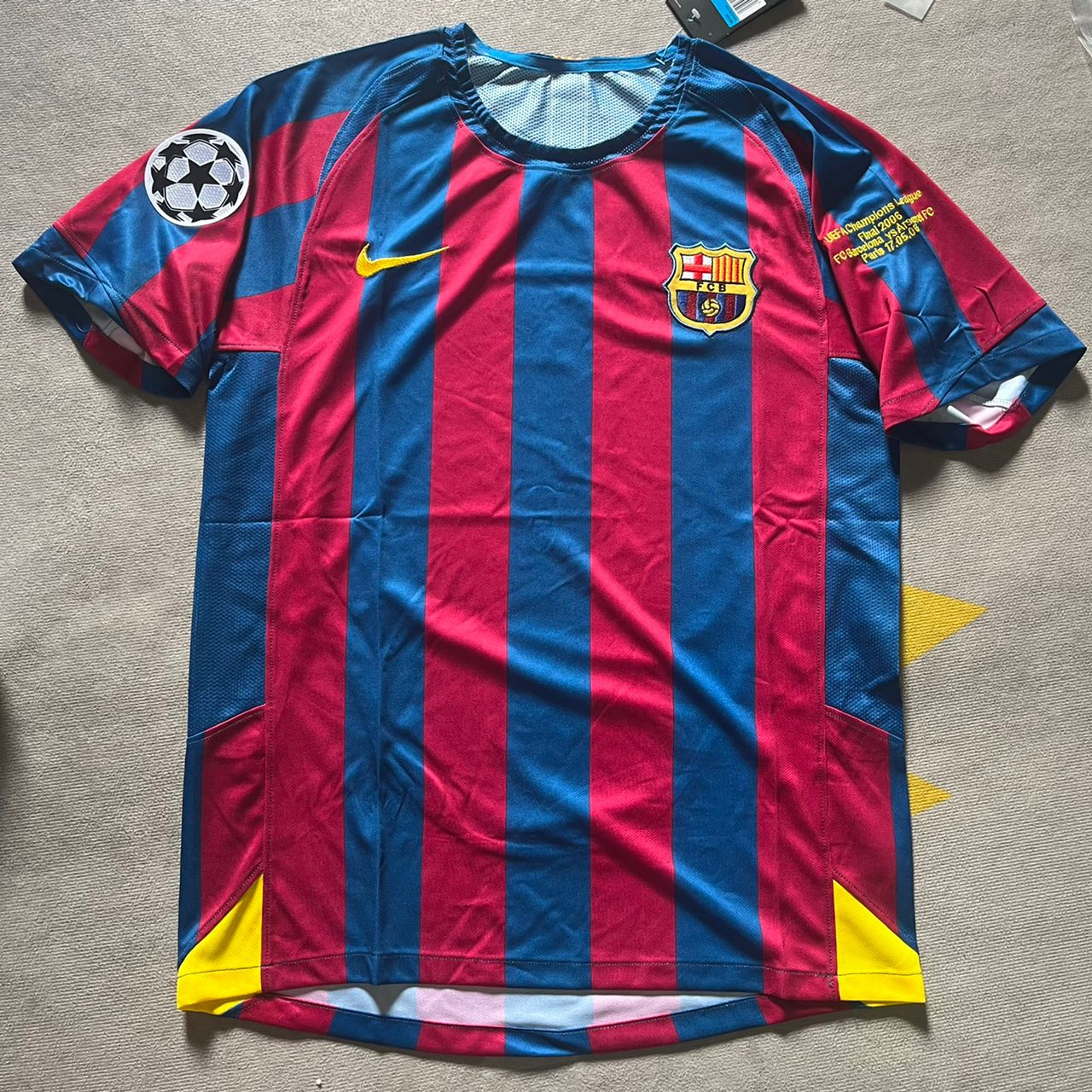 Lionel Messi #30 Barcelona 2006 Final Retro Football Jersey Kit
