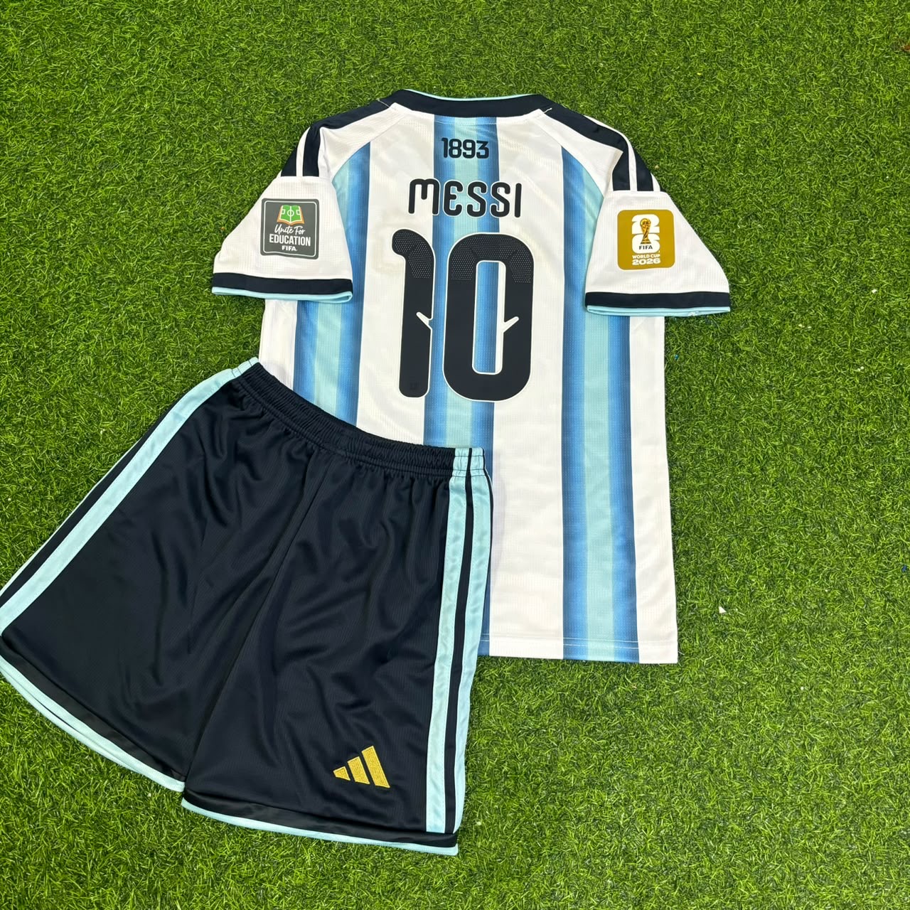 Argentina World Cup 2026 Lionel Messi #10 Home Kids Patch Football Jersey