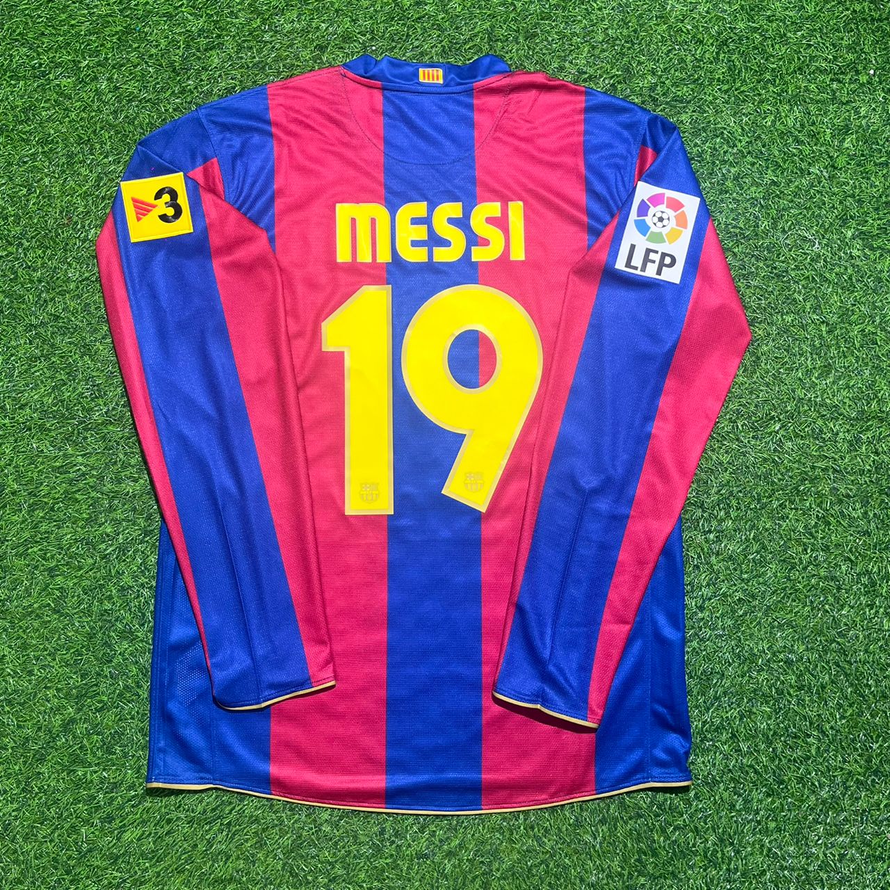 Lionel Messi Barcelona 2007-2008 Retro Football Jersey Kit