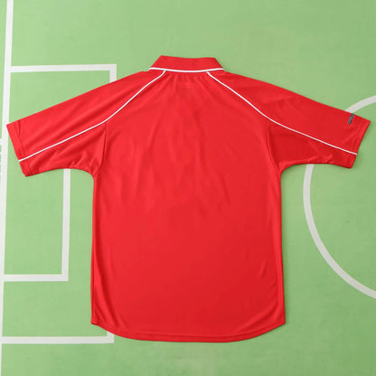 Liverpool 2001 Retro Football Jersey Kit