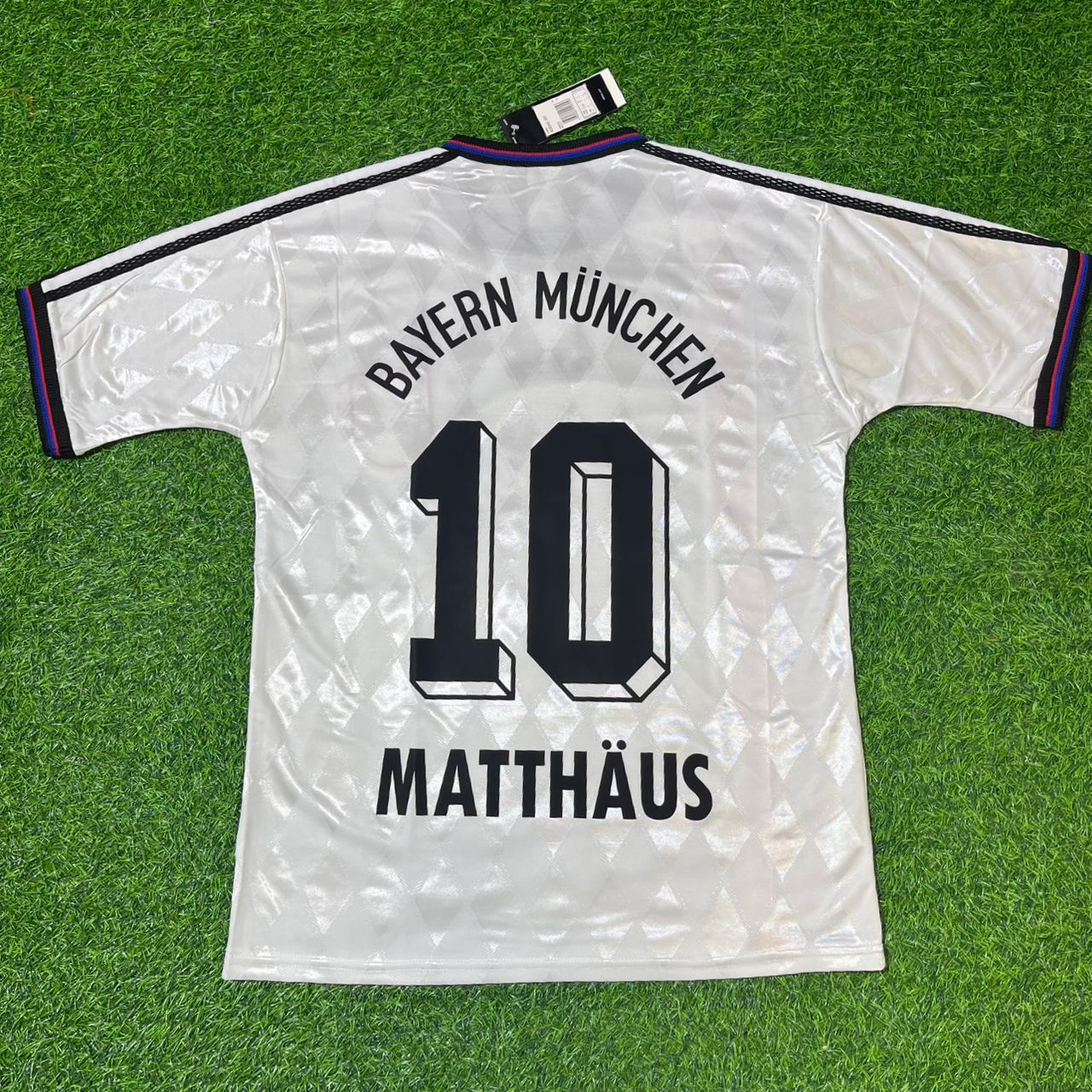 Lothar Mätthaus Bayern Munich 1997 1998 Away White Retro Football Jersey Kit