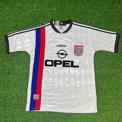 Mehmet Scholl Bayern Munich 1997 1998 Away White Retro Football Jersey Kit