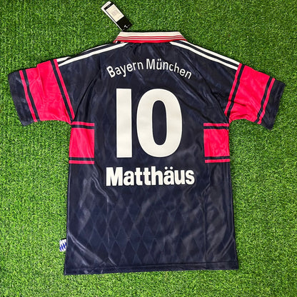 Lothar Matthäus Bayern Munich Retro 1997/99 Football Jersey Kit