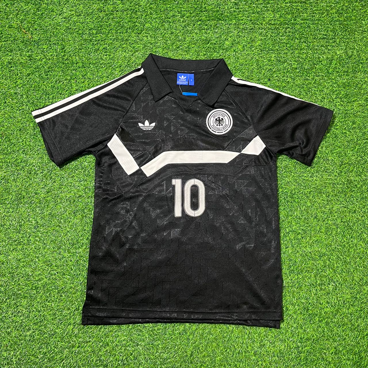 Lothar Matthäus Deutschland 1990 WM Schwarzes Retro Fußballtrikot Jersey