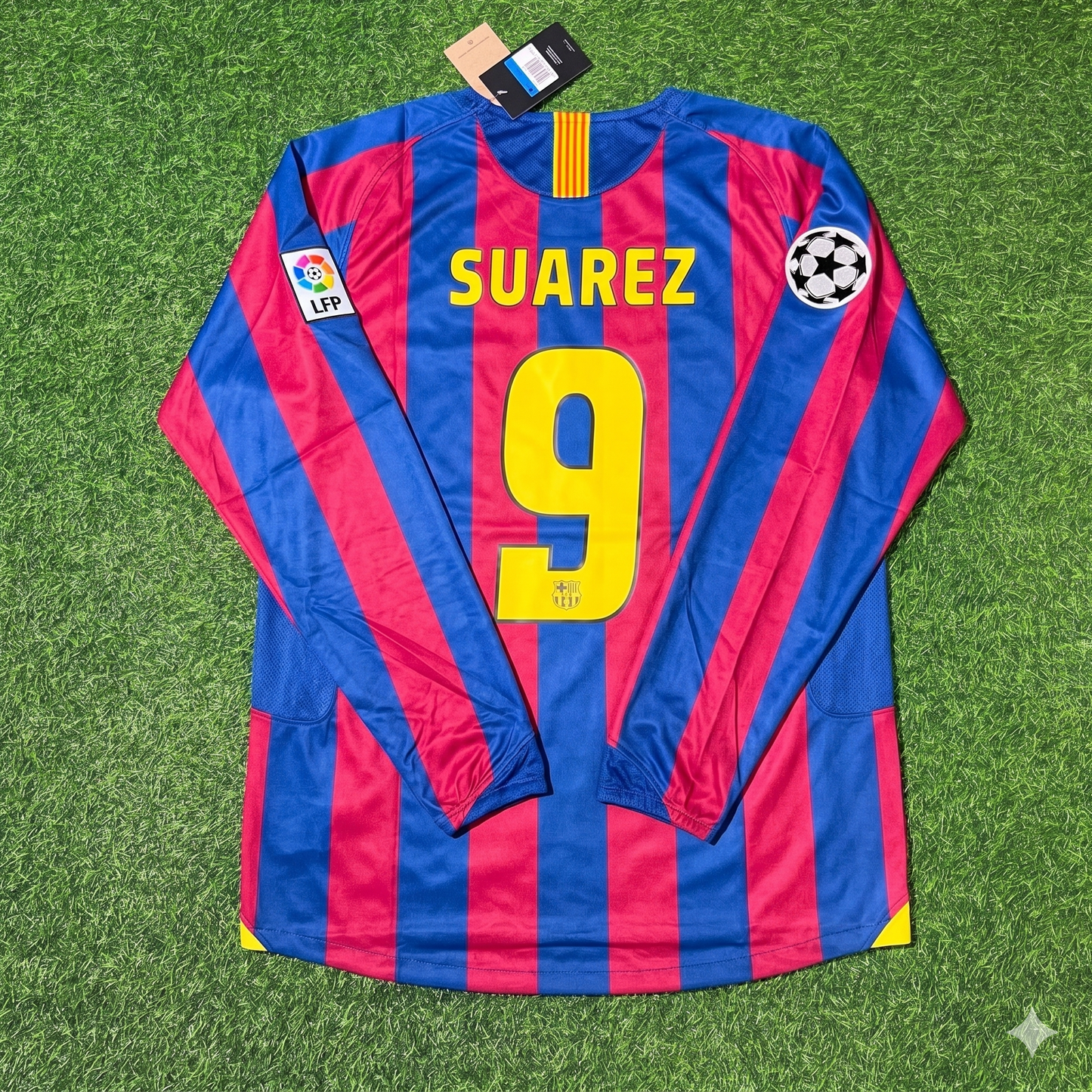 Luis Suarez Barcelona Retro Football Jersey Kit