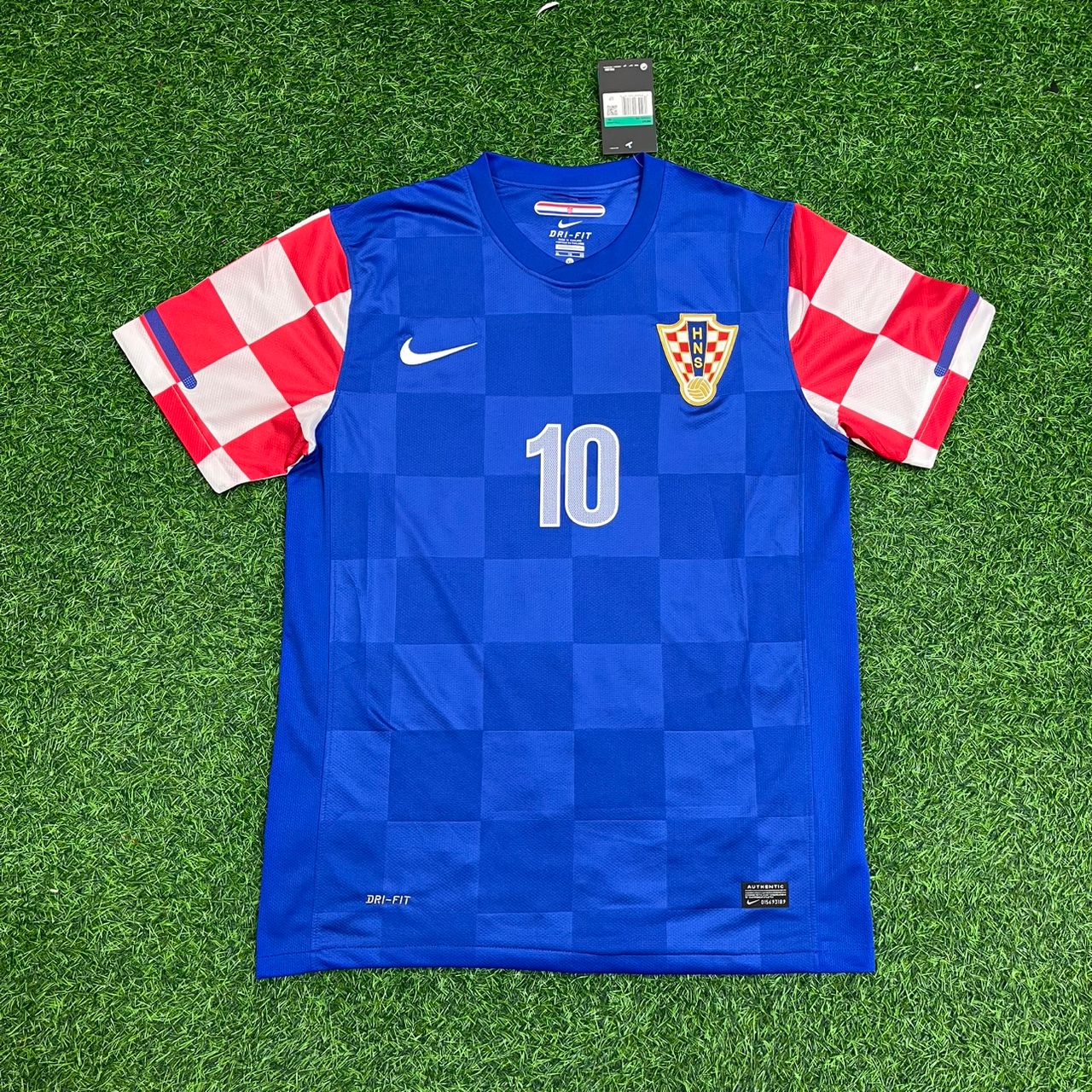 Luka Modric Croatia 2010-2012 Home Retro Football Jersey Collection
