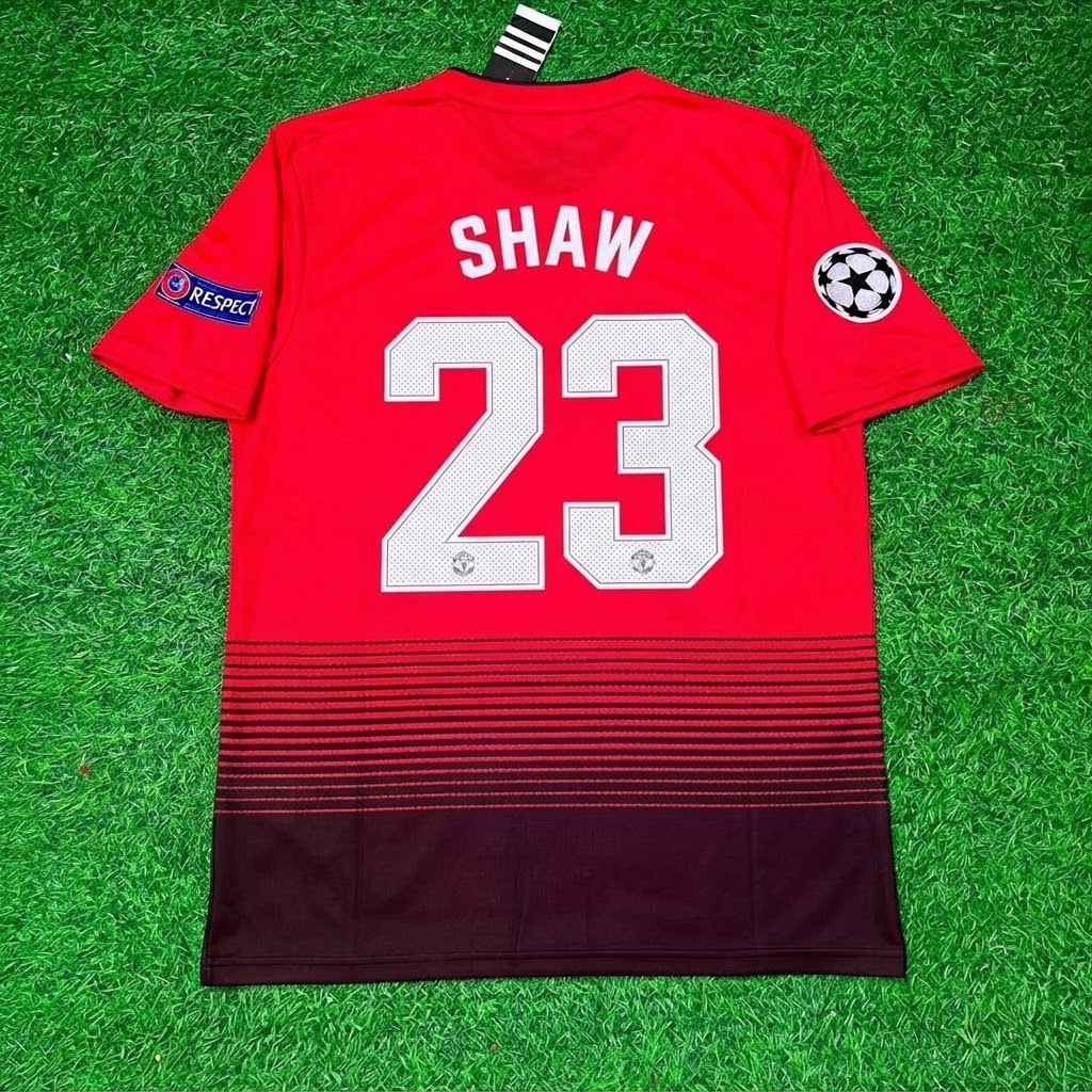 Luka Shaw #23 Manchester United 2018-2019 Season Home Red Retro Football Jersey
