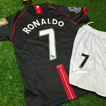 Cristiano Ronaldo Manchester United 07/08 Black Kids Kit Jersey for Children – | KinderTrikot | Maillot Enfant