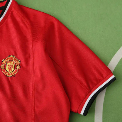 Manchester United F.C 00/02 Season Retro Football Jersey Kit