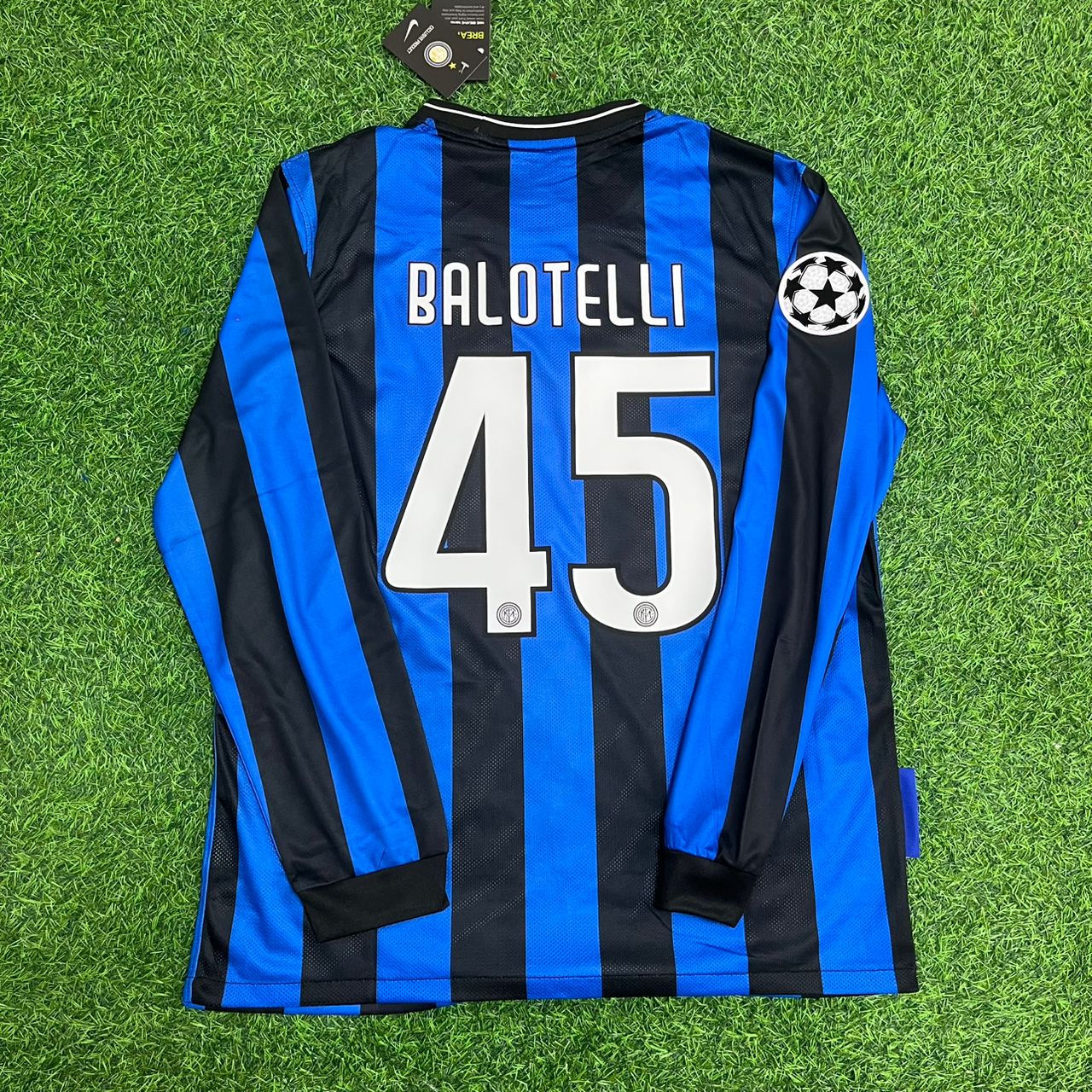 Mario Balotelli Inter Milan 2010 Champions League Final Retro Football Jersey Collection
