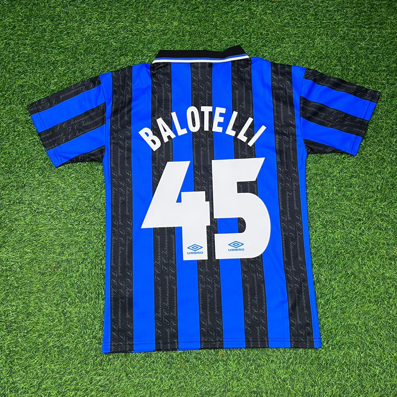 Mario Balotelli Inter Home Retro Football Jersey Kit