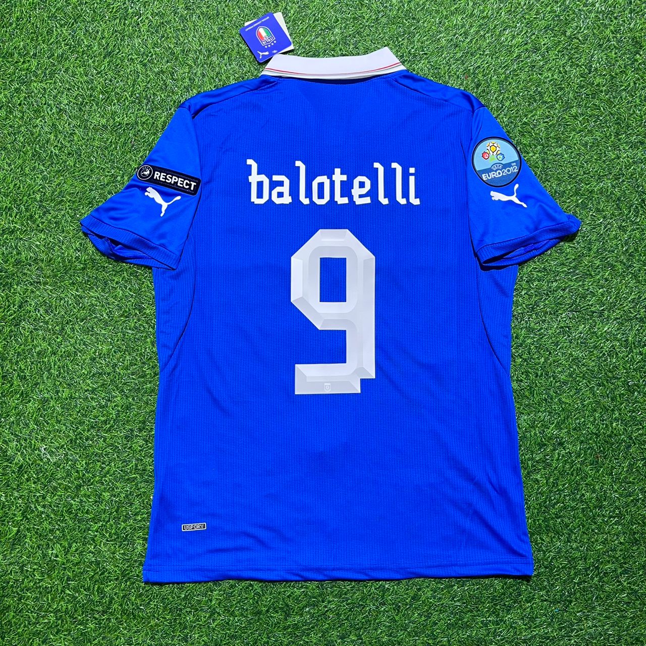Italy EURO 2012 Mario Balotelli 9- Retro Home Football Jersey