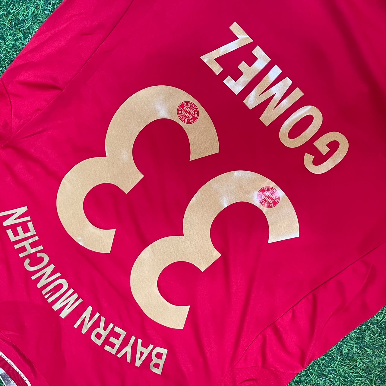 Mario Gómez #33 Bayern Munich 2011-2013 Football Jersey Kit
