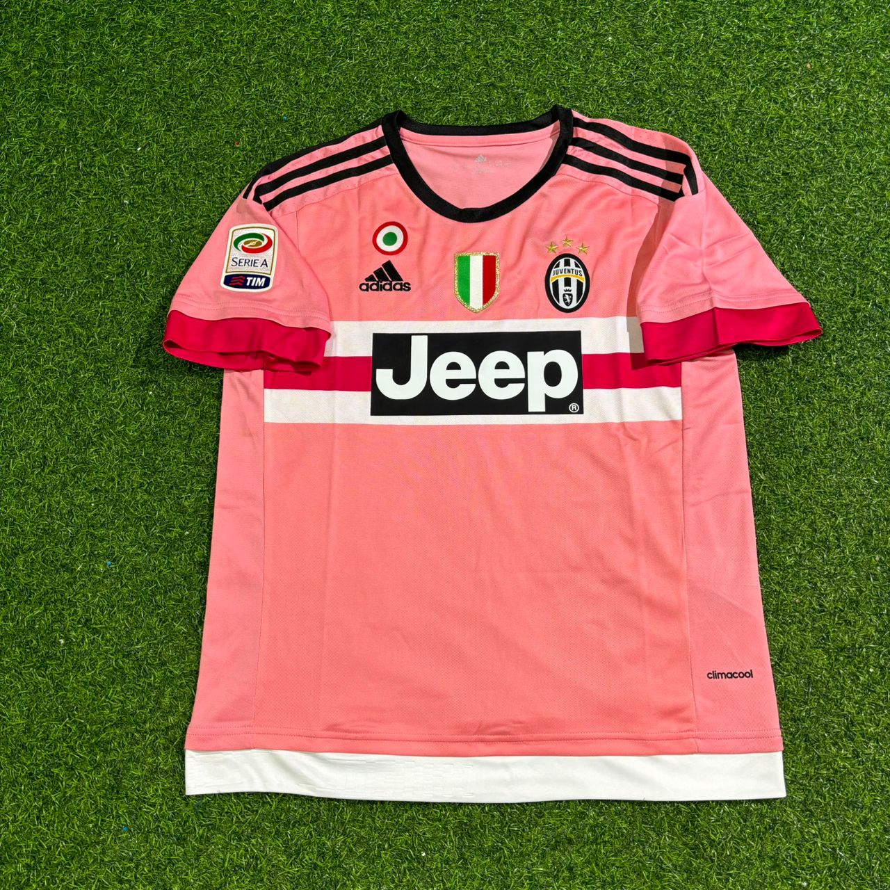 Mario Mandzukic Juventus Retro Pink 2015-2016 Football Jersey