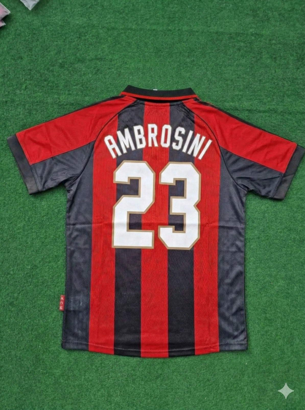 Massimo Ambrosini 23- AC Milan 1999 Retro Football Jersey Kit