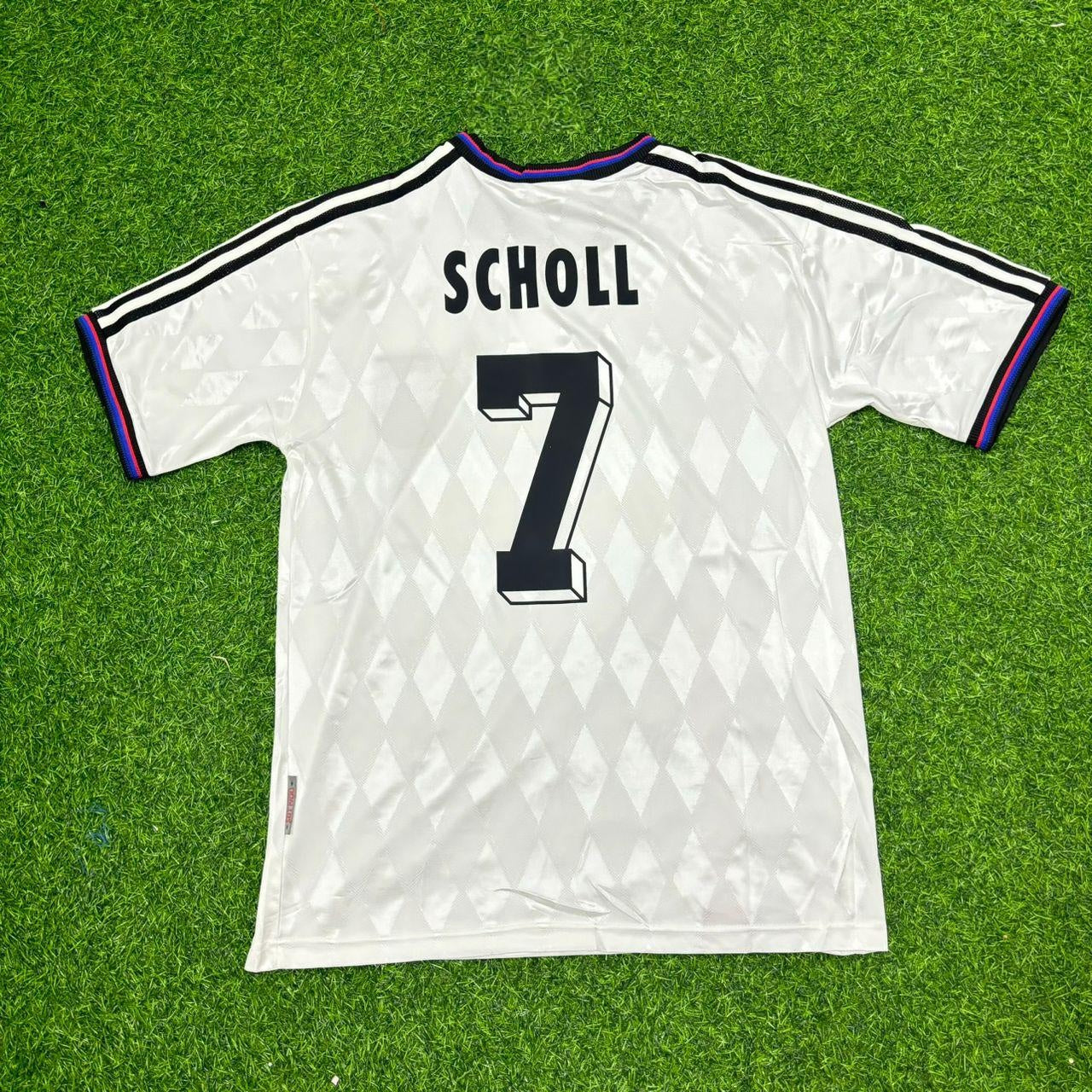 Mehmet Scholl Bayern Munich 1997-1998 Away White Retro Football Jersey Collection