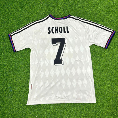 Mehmet Scholl Bayern Munich 1997-1998 Away White Retro Football Jersey Collection