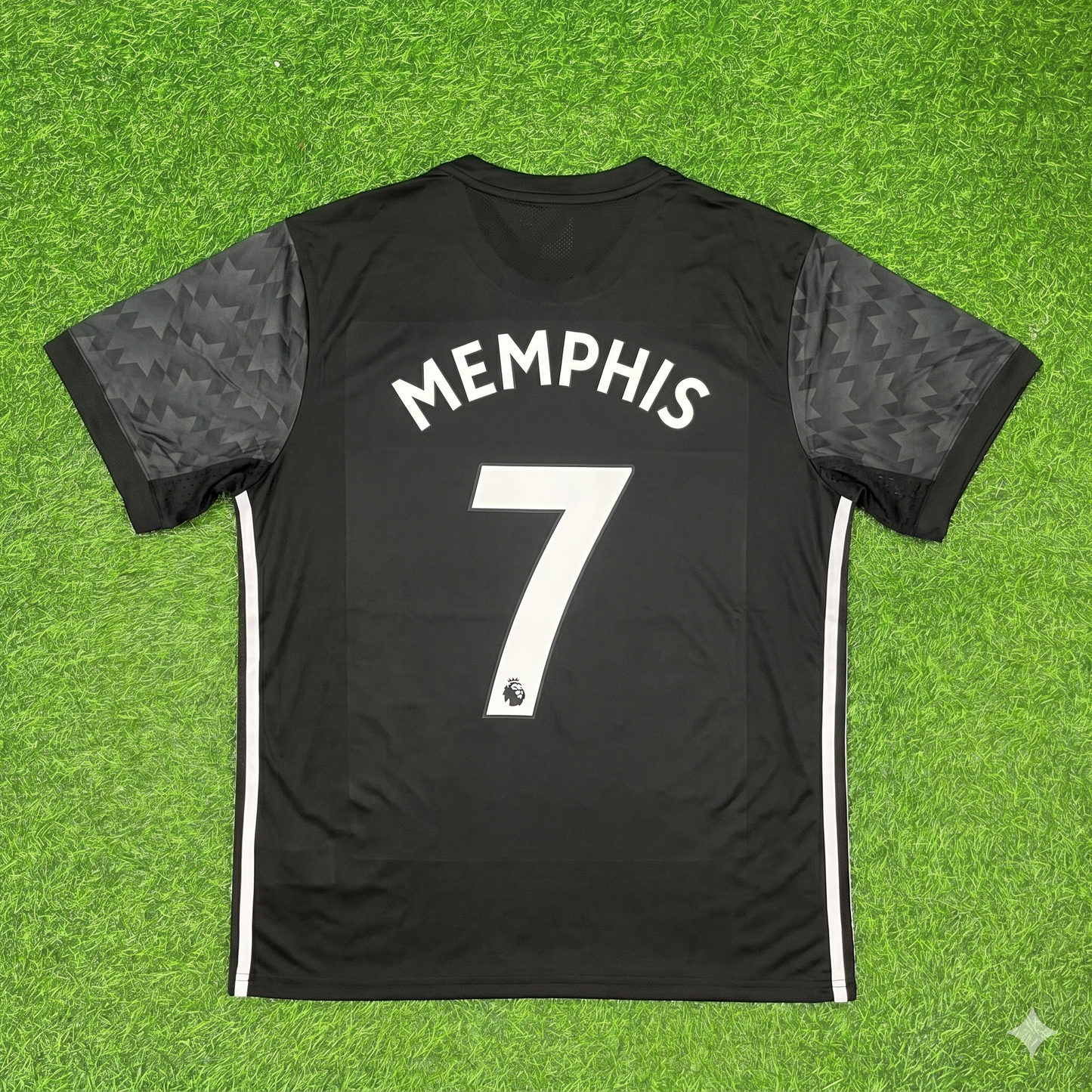 Memphis Depay Manchester United Black Retro Football Jersey Kit